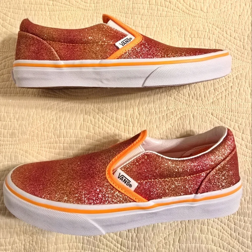 NWT Vans Girls Glitter Classic Slip-On Sneakers